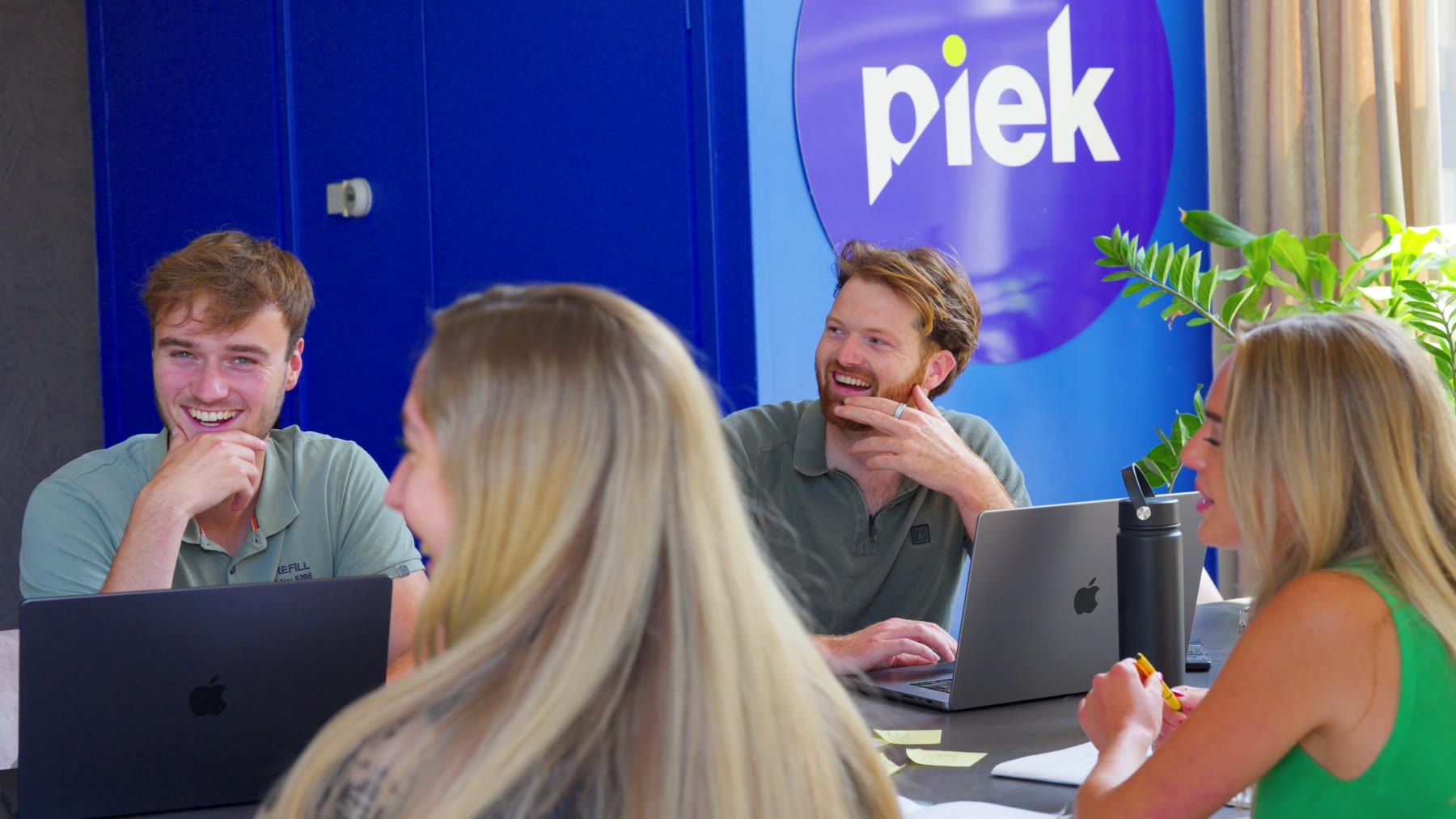Bedrijfsfotografie, bedrijfsfilm en werken-bij-video - Piek Marketing